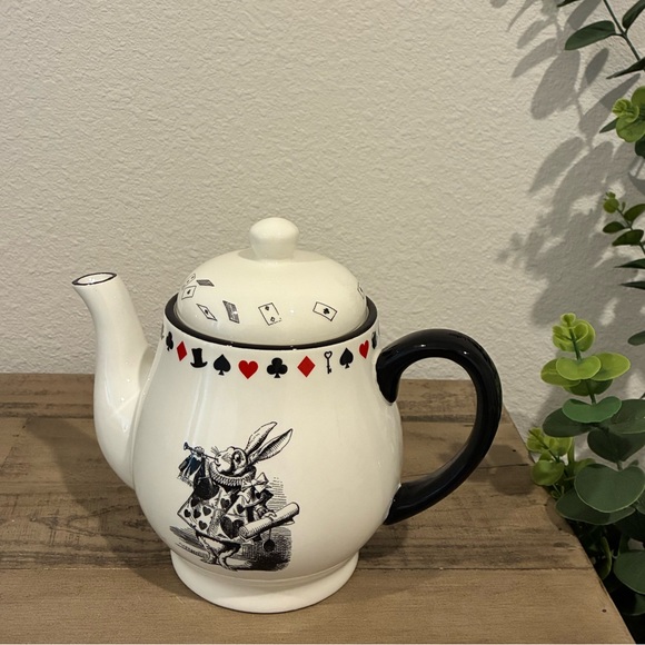 White Rabbit Ceramic Teapot. - Picture 3 of 9